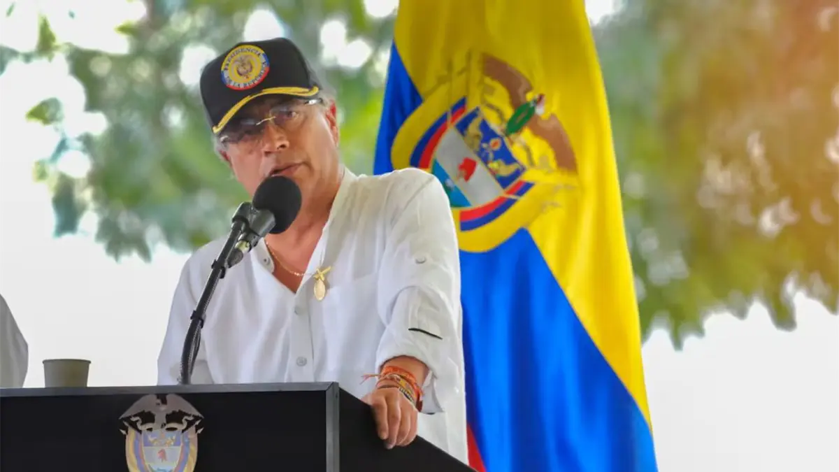 Petro dice que violencia crece en Ecuador por obstáculos para sacar cocaína desde Colombia
