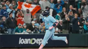 Azulejos de Toronto igualan la Serie de Campeonato tras vencer 8-3 a los Marineros en Seattle