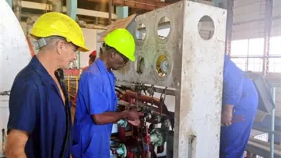 El 41 % de Cuba tendr&aacute; apagones simult&aacute;neos este viernes