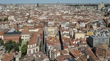 El FMI pide a España actuar ante la crisis de vivienda y señala que lastra el crecimiento