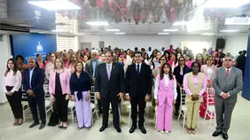 Ministro de Salud llama a fortalecer la prevención y detección oportuna del cáncer de mama