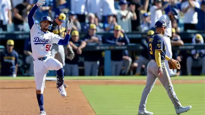 Los Dodgers quedan a una victoria de regresar a la Serie Mundial