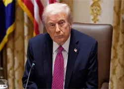 Hallan puesto de caza con vista directa a la salida del Air Force One de Trump en Florida
