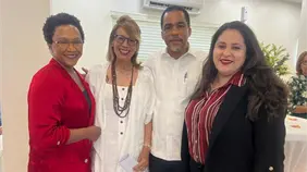 Periodista Diógenes Pina pone en circulación su libro "Sueños de octubre, el arte de la entrevista"