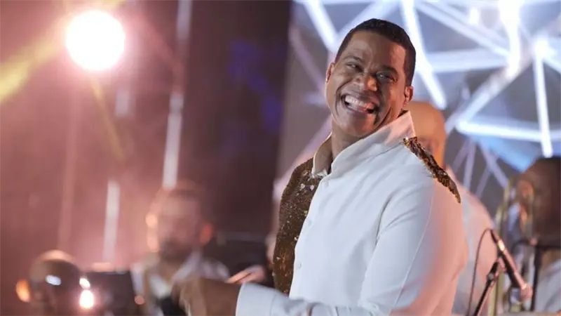 Jandy Ventura enciende la temporada con álbum "El Legado Del Caballo vol. 3 Llegó Navidad"