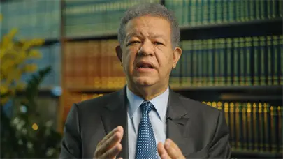 Leonel juramenta exdirigentes del PRM y PLD que se suman a la FP en San Cristóbal