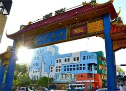 Comerciantes exigen ley contra tiendas chinas y reforma laboral
