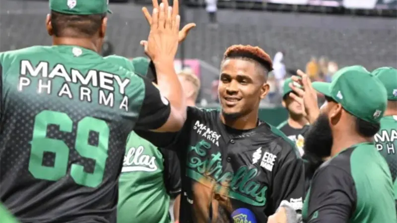 Las Estrellas Orientales continúan imparables en el campeonato dominicano