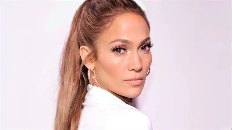 Jennifer López dice que ninguno de sus ex es capaz de amar y su primer esposo responde: El problema eres tú