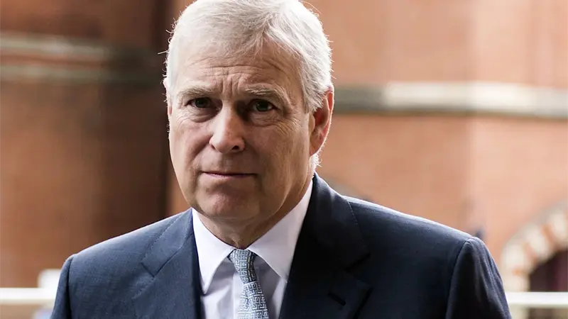 La caída del príncipe Andrés: 35 años de quebraderos de cabeza para la monarquía británica