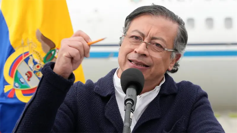 Petro advierte a Trump que no es el rey en Colombia y que él no va a ceder sino a exigir
