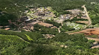 Empleados de la minera Falconbridge exigen pago de prestaciones laborales