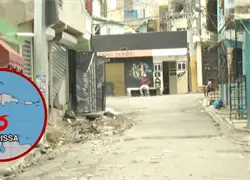 En barrios vulnerables toman medidas ante inminentes lluvias por tormenta Melissa