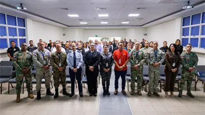 DGM capacita colaboradores para responder ante sismo