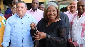 Coopnama entrega premios a delegados agraciados con rifa sorpresa durante asamblea