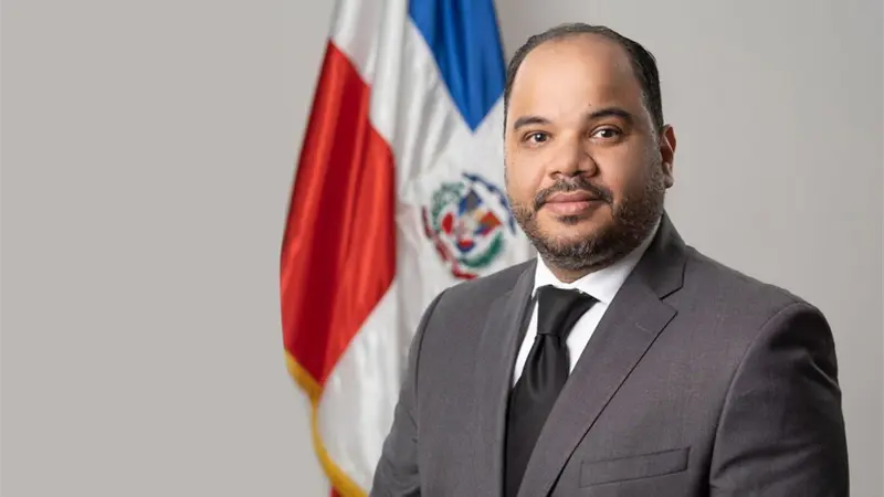 Defensor del Pueblo exhorta a Medio Ambiente a cumplir con Ley 225-20 de residuos sólidos