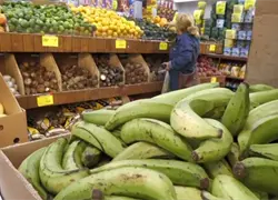 Comerciantes denuncian alzas "de golpe" en productos básicos: "Nada se ha mantenido estable, ni la sal"