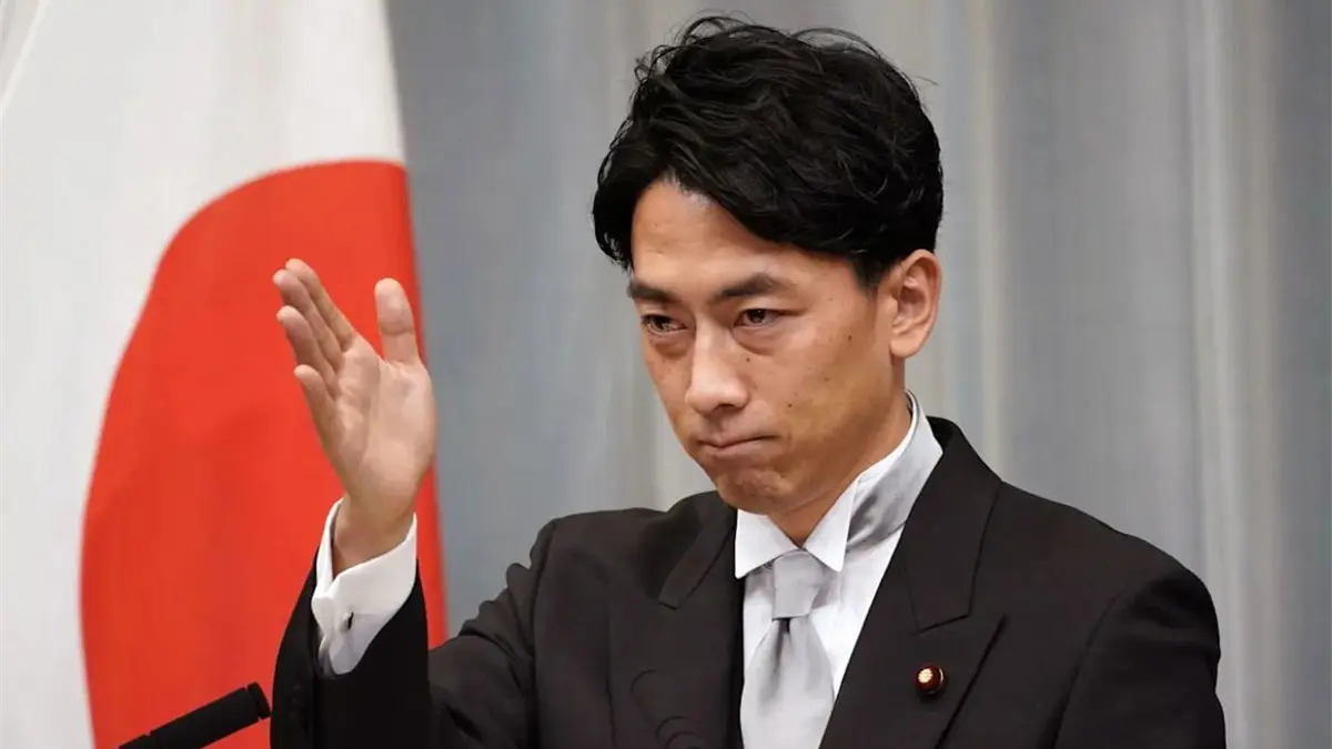 Japón promete antes de visita de Trump una reforma drástica para fortalecer la defensa