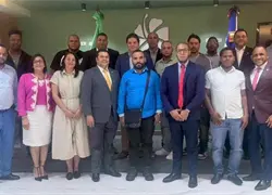 Diputados y federaciones acuerdan regular carreras ilegales por seguridad vial