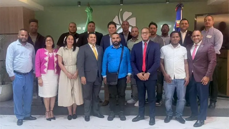 Diputados y federaciones acuerdan regular carreras ilegales por seguridad vial