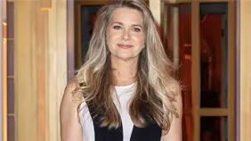 De villana de telenovelas a heroína de la vida real: Sonya Smith revela que ahora trabaja como enfermera en EE.UU.