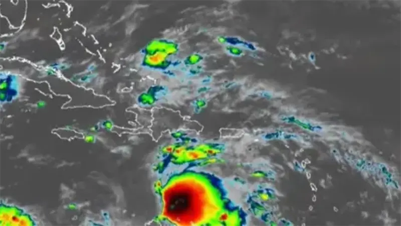 Melissa apunta hacia Jamaica mientras provoca intensas lluvias en el territorio dominicano