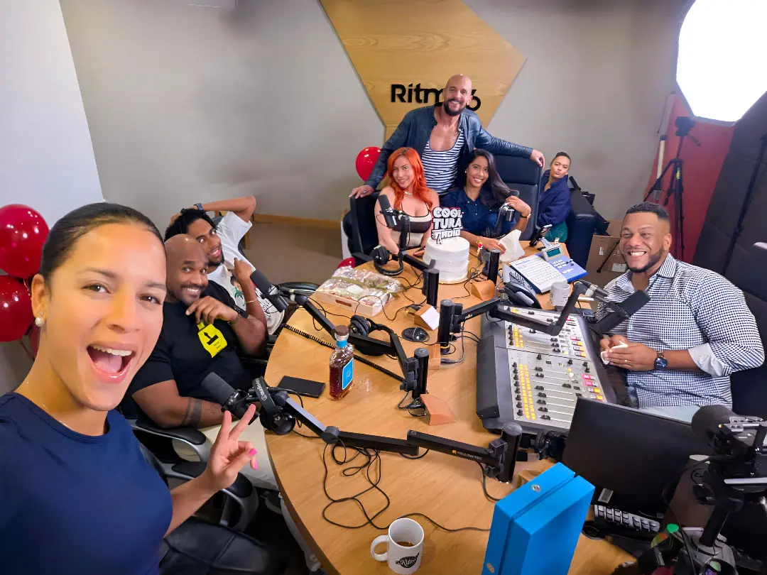 Cooltura Radio celebra su 4to aniversario "calentando las noches" de Santo Domingo