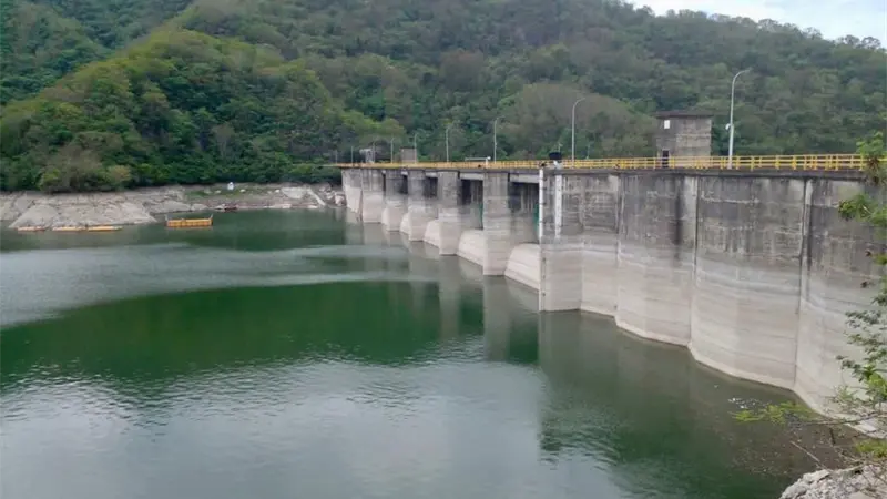 Más de 500 mil personas sin agua en el país por efectos de tormenta Melissa