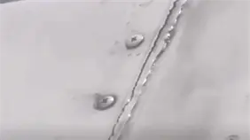 Pasajero graba tornillos sueltos en el ala de un avión de Lion Air durante vuelo en Tailandia