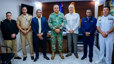 Encuentro entre embajador de Colombia y Director General de Migración en RD