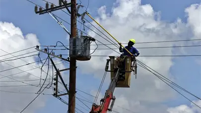 El sistema el&eacute;ctrico nacional de Cuba sufre una ca&iacute;da parcial