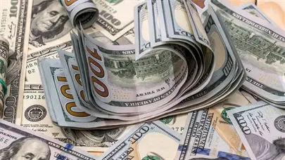 Uruguay emite nuevos bonos globales en pesos y dólares con vencimiento en 2035 y 2037