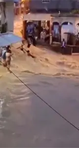 Intentaba salvar a su familia y terminó siendo rescatada durante la inundación por Melissa Intentaba salvar a su familia y terminó siendo rescatada durante la inundación por Melissa