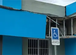 Colapsa parcialmente la fachada del Hospital Dr. Pedro Antonio Céspedes en Constanza