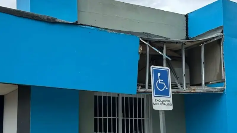 Colapsa parcialmente la fachada del Hospital Dr. Pedro Antonio Céspedes en Constanza