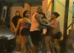 La lluvia no para los teteos: fiesta y música en pleno aguacero de Melissa