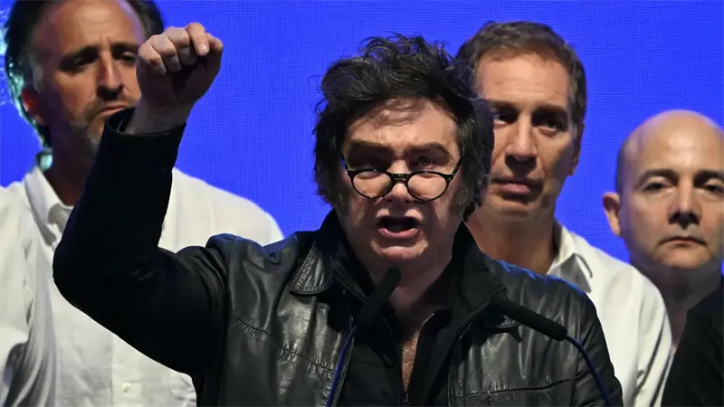 Milei pide voto para vencer al comunismo y sacar adelante reformas claves en Argentina