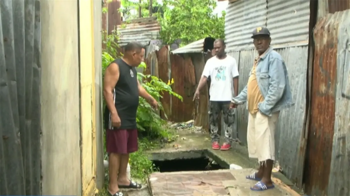 En Sabana Perdida lamentan la muerte de un vecino mientras intentaba limpiar un desagüe
