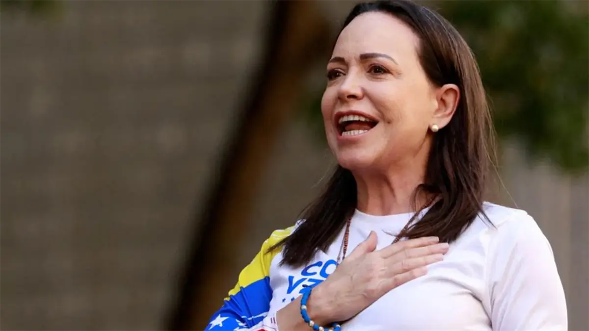 Machado se solidariza con López ante atroz amenaza de retirar su nacionalidad venezolana