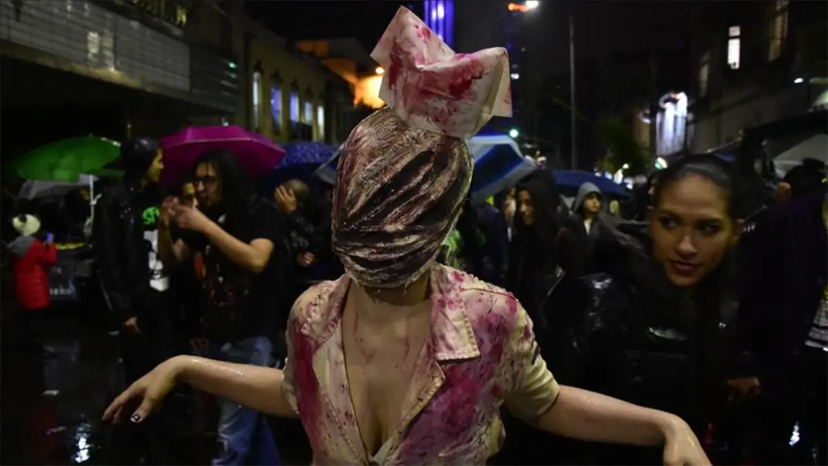 Una “manifestación zombie” recorre La Paz y protesta contra crisis y corrupción en Bolivia