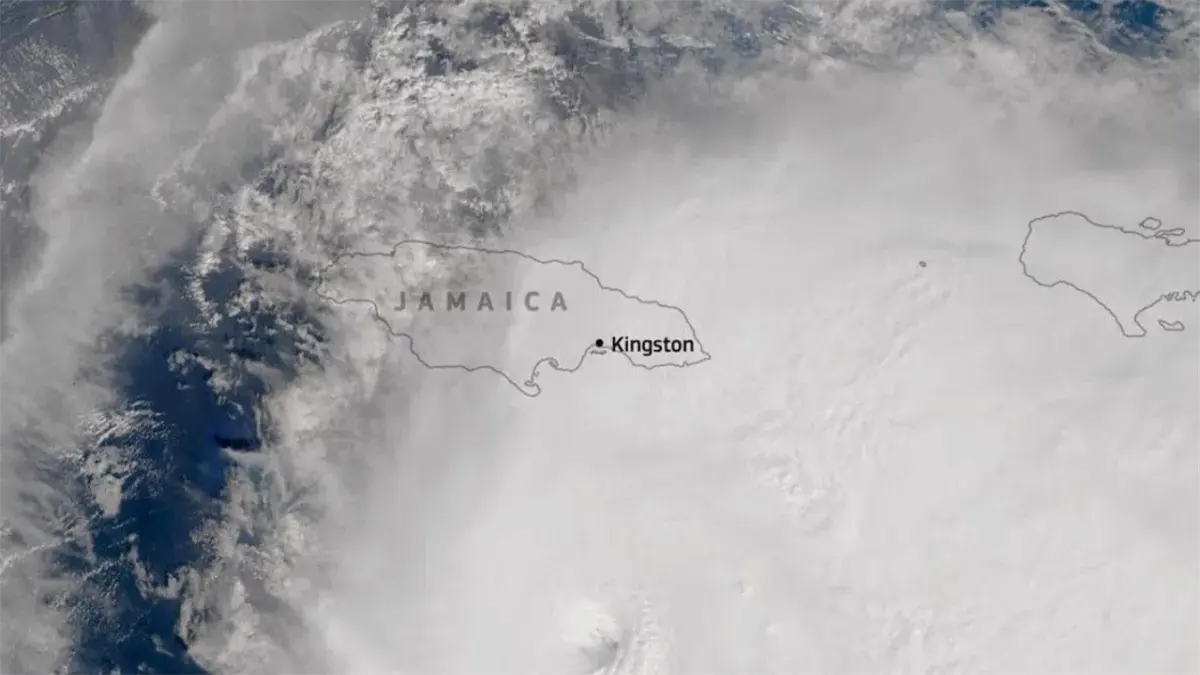 Jamaica se prepara ante huracán Melissa, de categoría 5