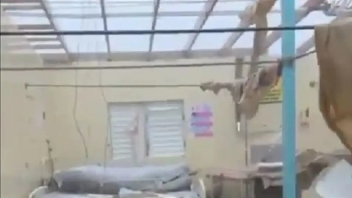 Así quedó un hospital de Jamaica tras el destructivo paso de Melissa