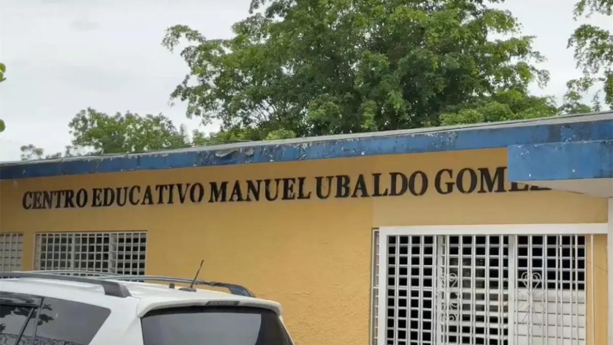 Centro educativo de Jarabacoa retoma docencia tras incidente que mantiene 21 estudiantes hospitalizadas