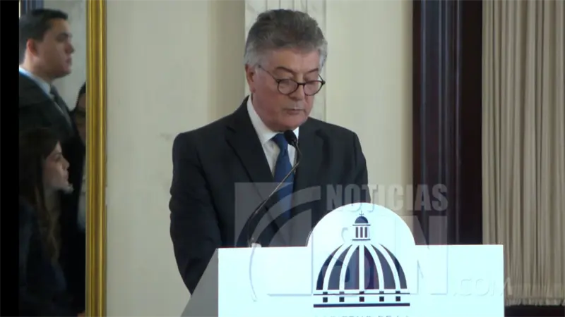 Presidente Abinader se compromete a transformar sistema penitenciario