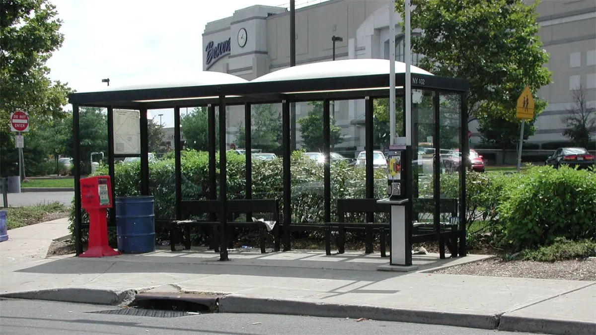 Nueva York instalará cerca de 9.000 asientos en paradas de autobuses en diez años