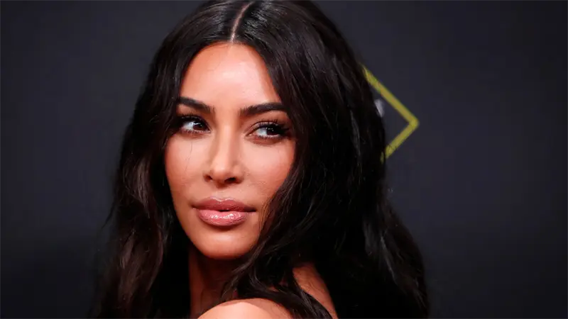 Kim Kardashian asegura que el hombre nunca llegó a la Luna: “Entren a TikTok y véanlo”