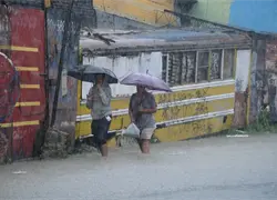 Huracán Melissa se mantiene como categoría 2 y provoca lluvias dispersas en el norte del país