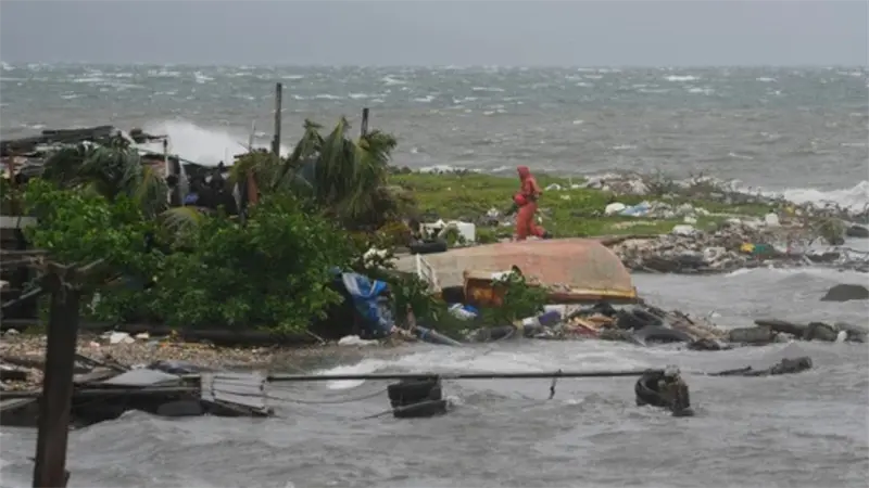 Dominicanos afectados por huracán Melissa en Jamaica retornarán al país