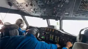 Así fueron las violentas turbulencias en el avión que atravesó el ojo del huracán Melissa