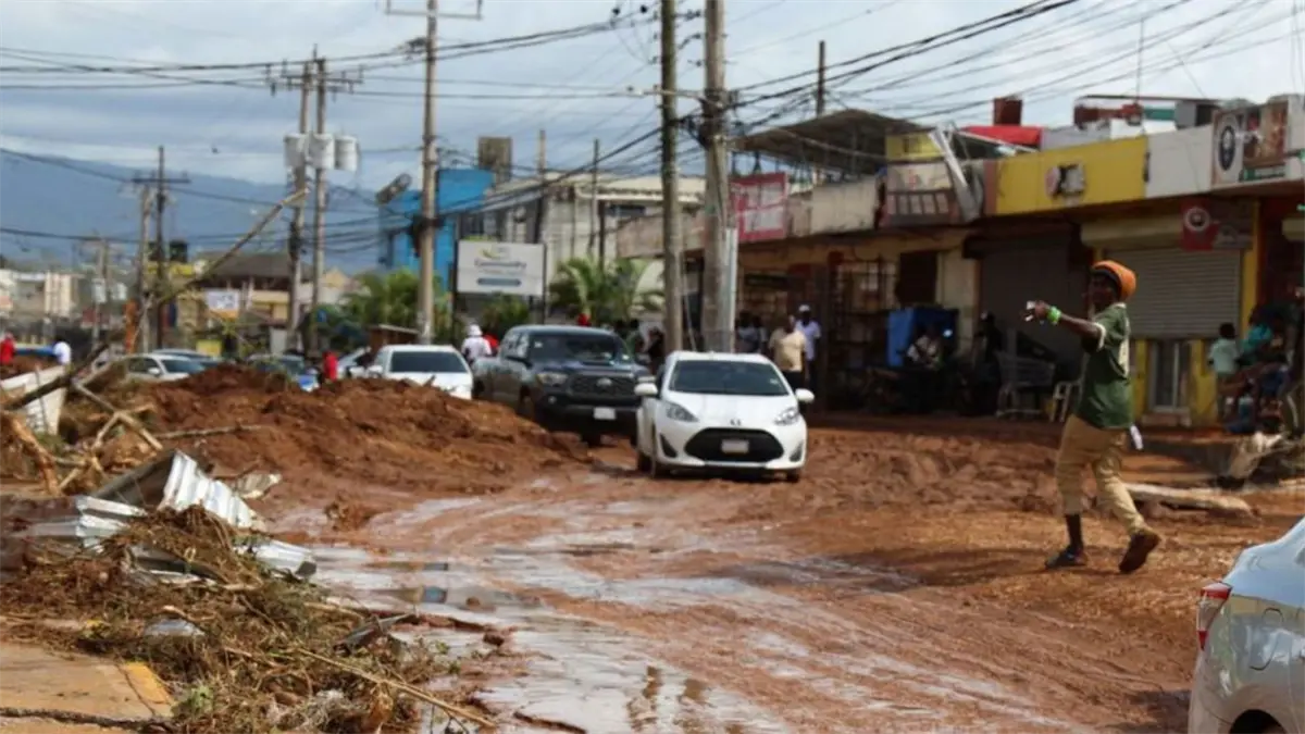República Dominicana envía ayuda humanitaria a Jamaica tras el paso del huracán Melissa